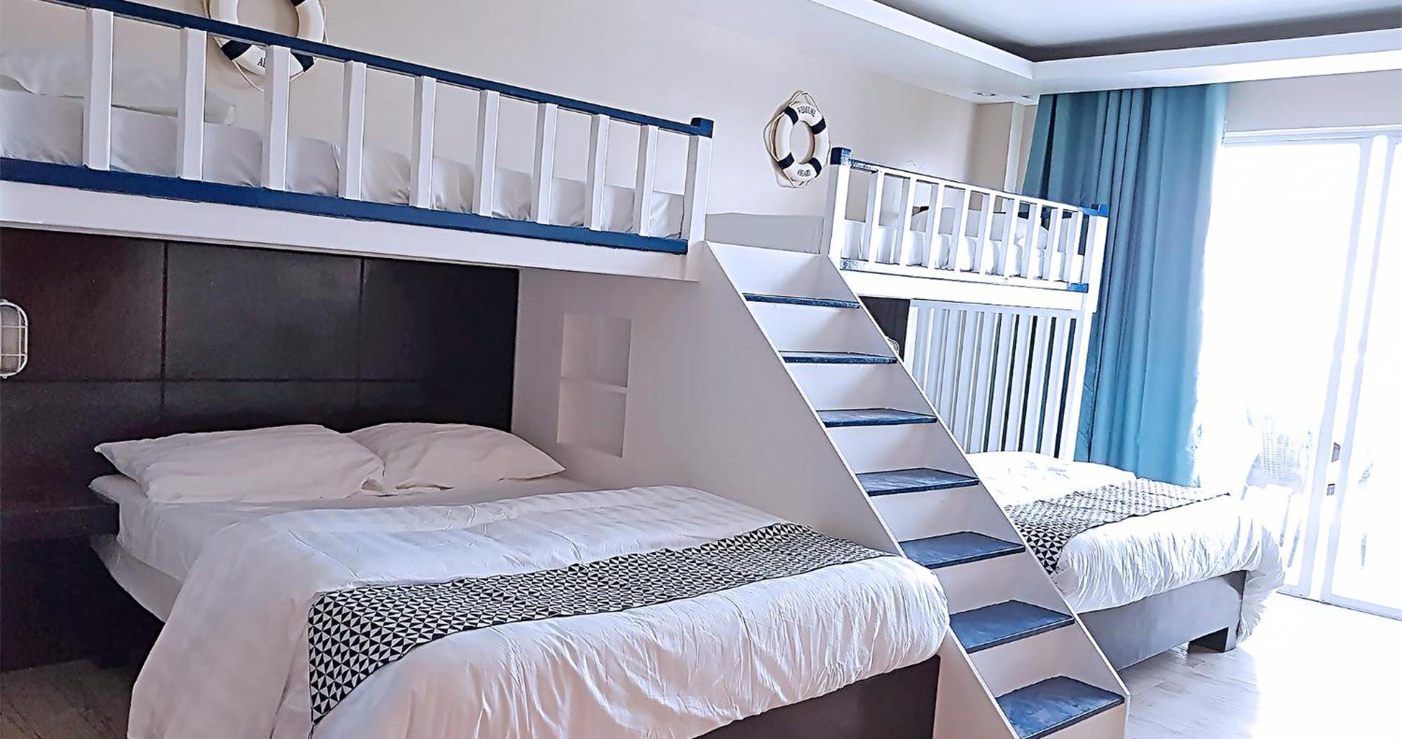 Casa Almarenzo Bed & Breakfast Bolinao Extérieur photo