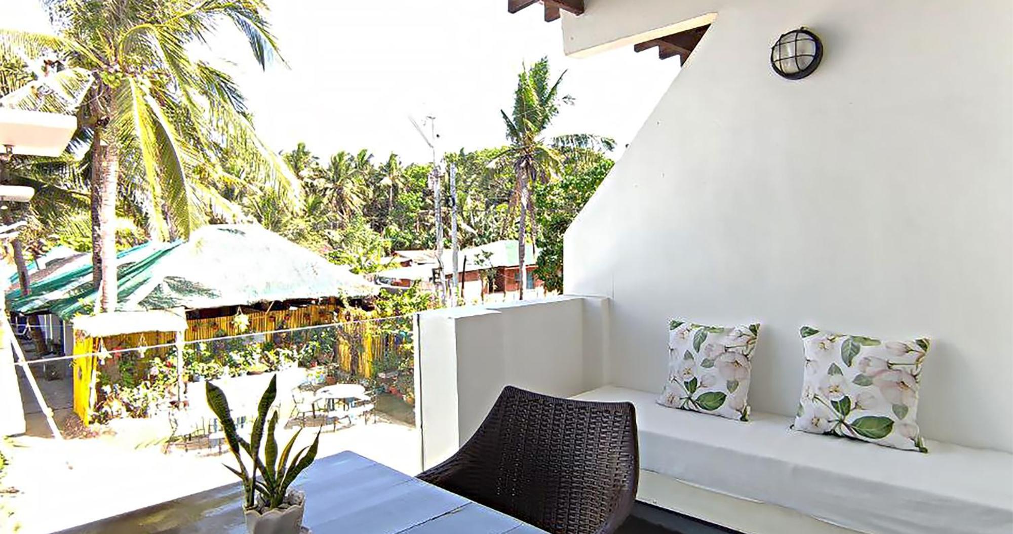 Casa Almarenzo Bed & Breakfast Bolinao Extérieur photo