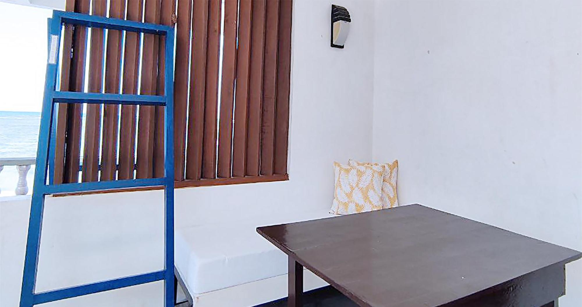 Casa Almarenzo Bed & Breakfast Bolinao Extérieur photo