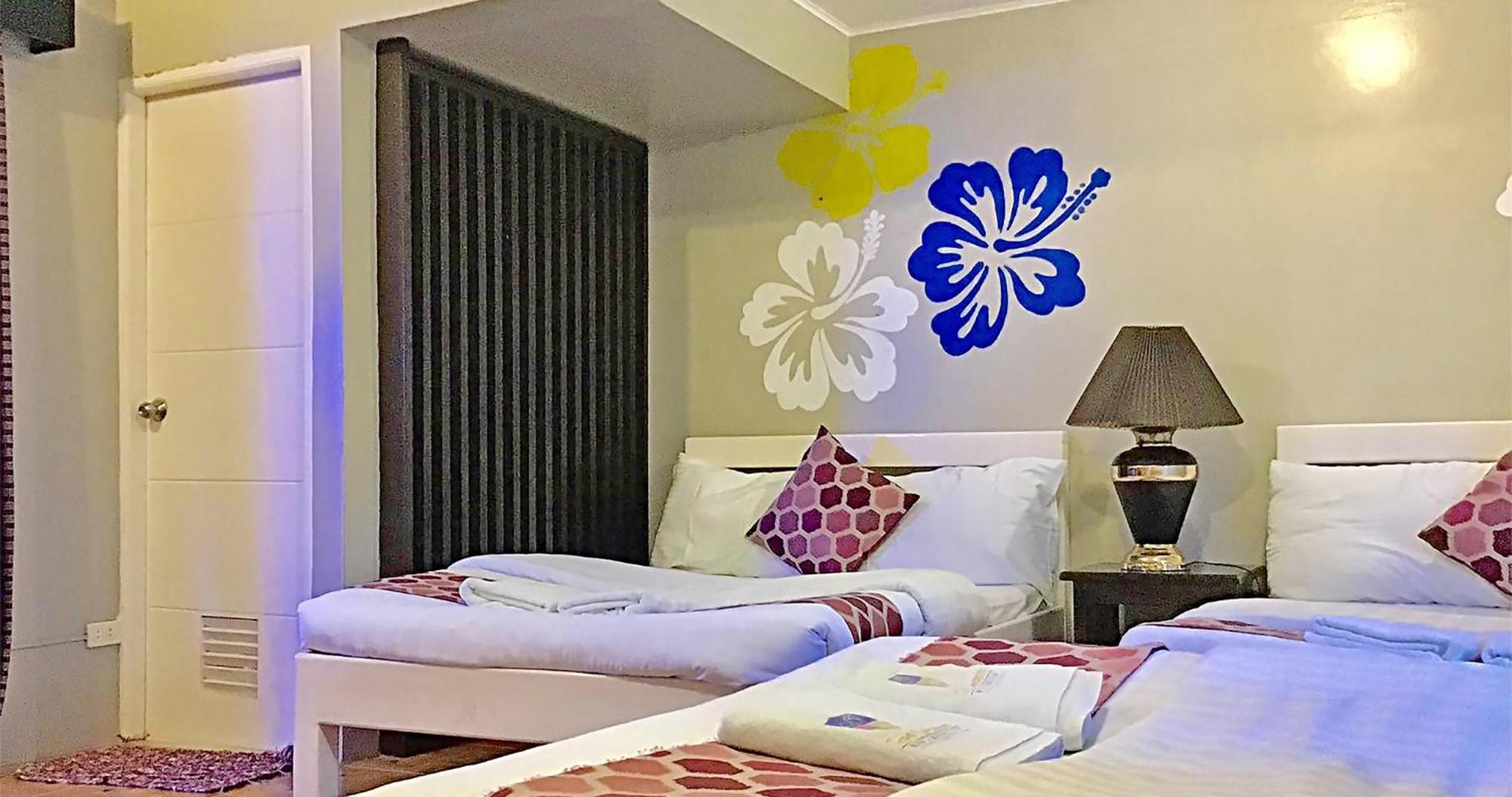Casa Almarenzo Bed & Breakfast Bolinao Extérieur photo