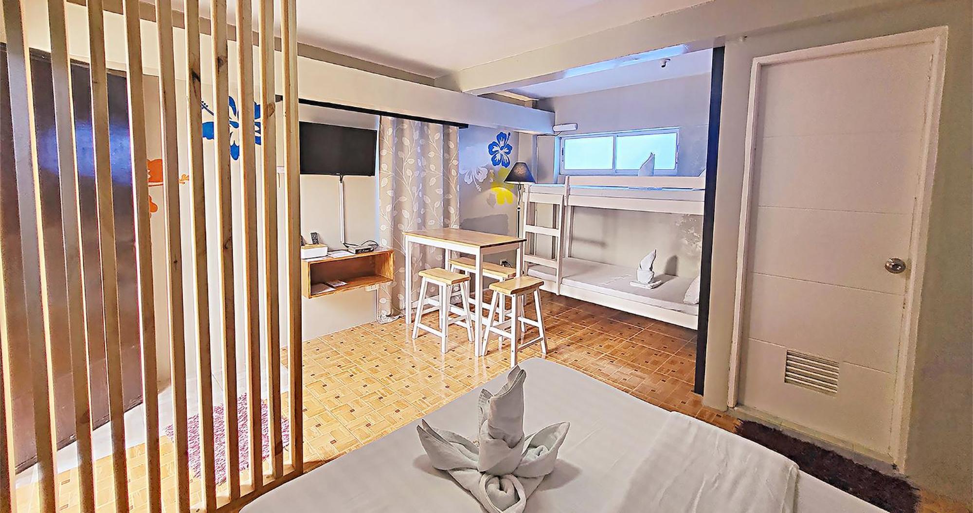 Casa Almarenzo Bed & Breakfast Bolinao Extérieur photo